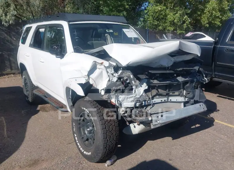 2018 Toyota 4 RUNNER фото