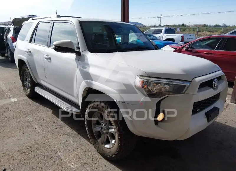 2018 Toyota 4 RUNNER фото