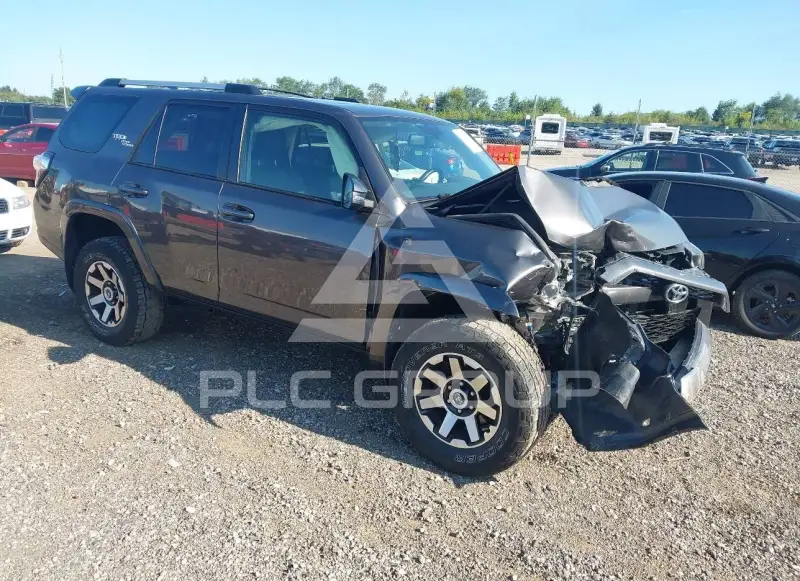 2018 Toyota 4 RUNNER фото
