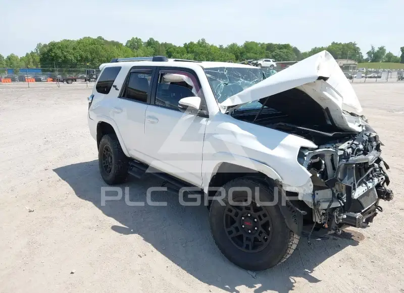 2018 Toyota 4 RUNNER фото
