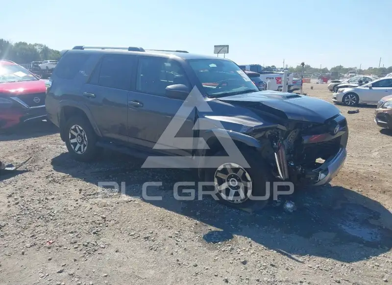 2018 Toyota 4 RUNNER фото