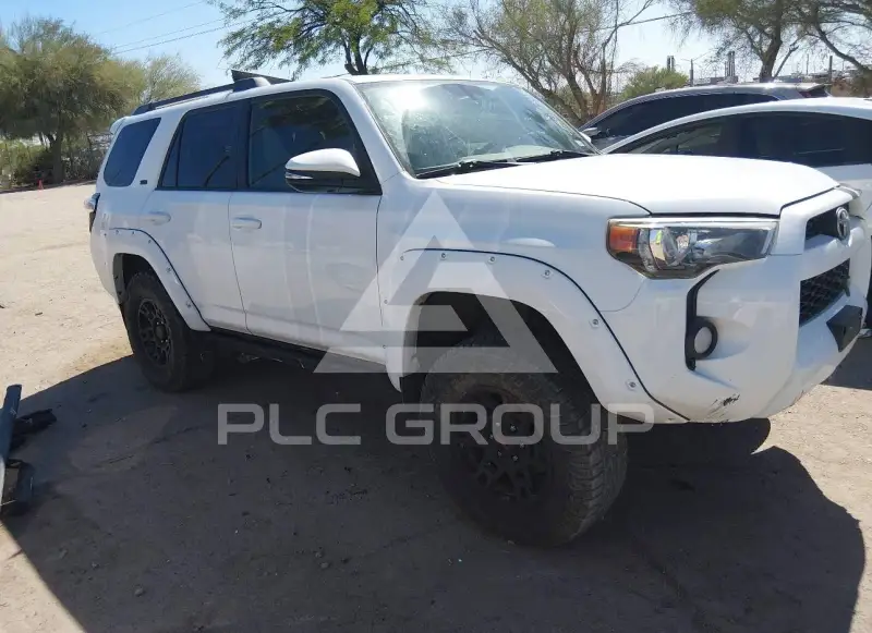2018 Toyota 4 RUNNER photo
