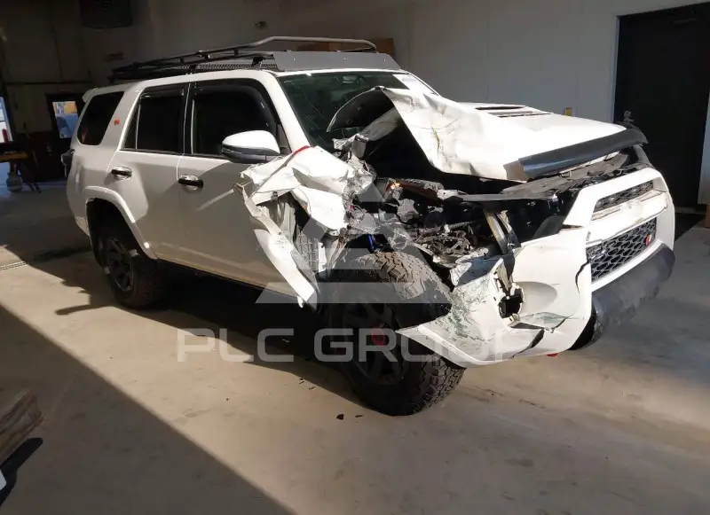 2018 Toyota 4 RUNNER photo