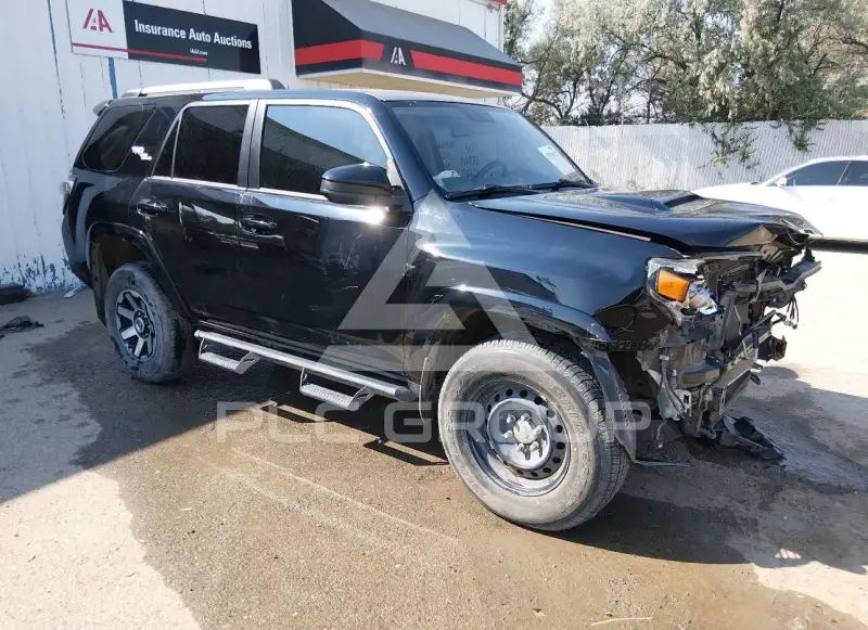 2018 Toyota 4 RUNNER photo