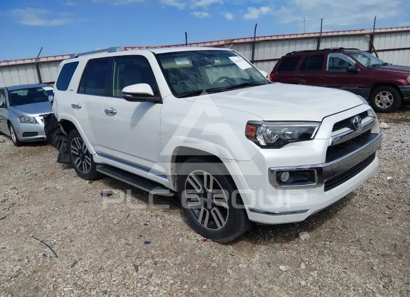 2018 Toyota 4 RUNNER photo