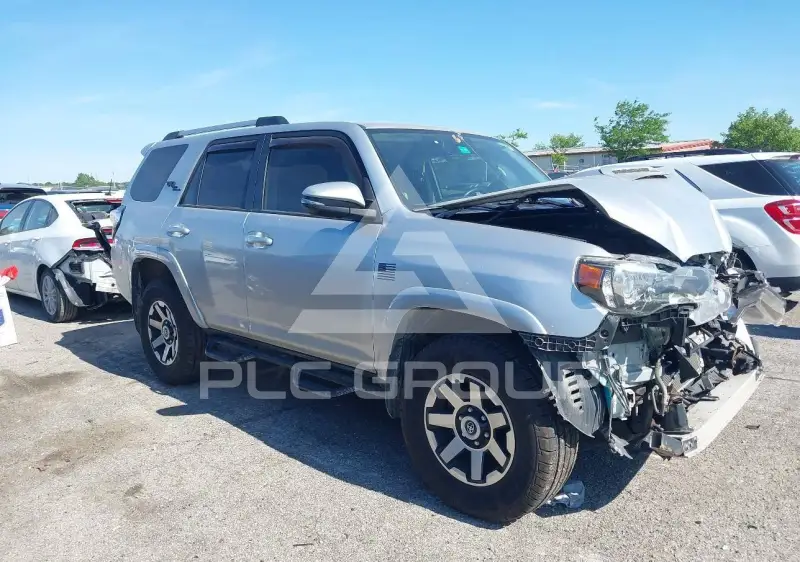2018 Toyota 4 RUNNER photo