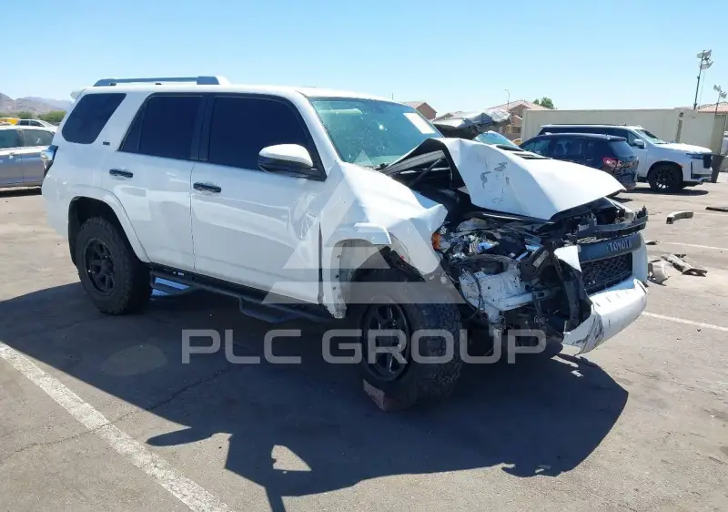 2018 Toyota 4 RUNNER фото