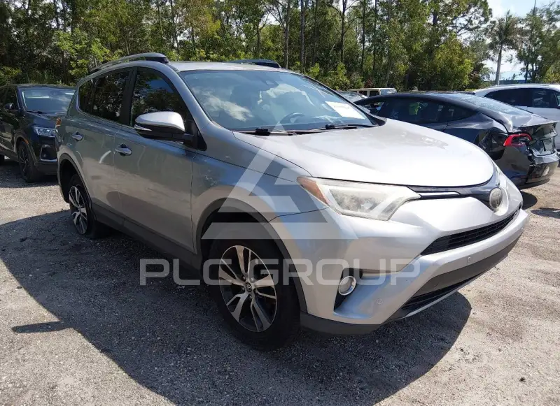 2018 Toyota RAV4 фото