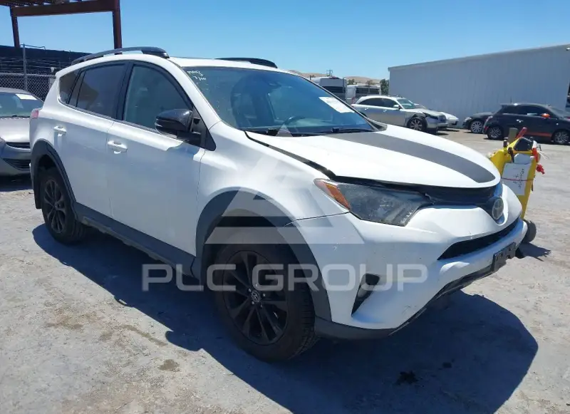 2018 Toyota RAV4 фото