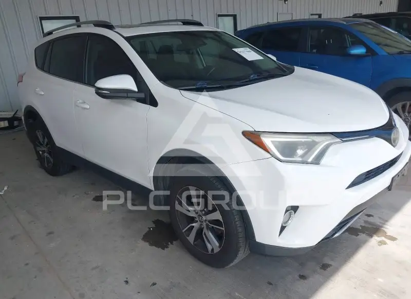 2018 Toyota RAV4 фото