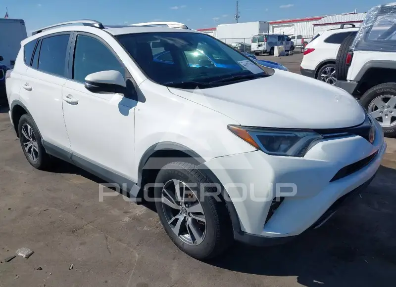 2018 Toyota RAV4 photo