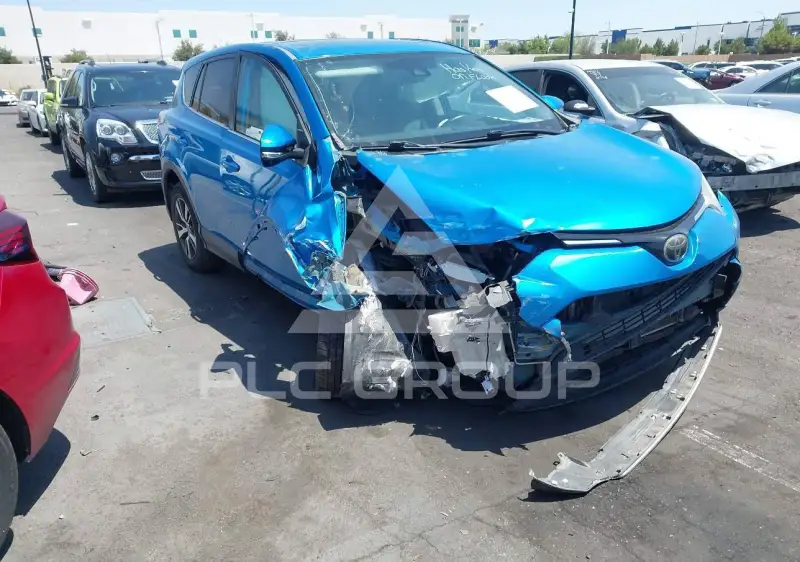 2018 Toyota RAV4 фото