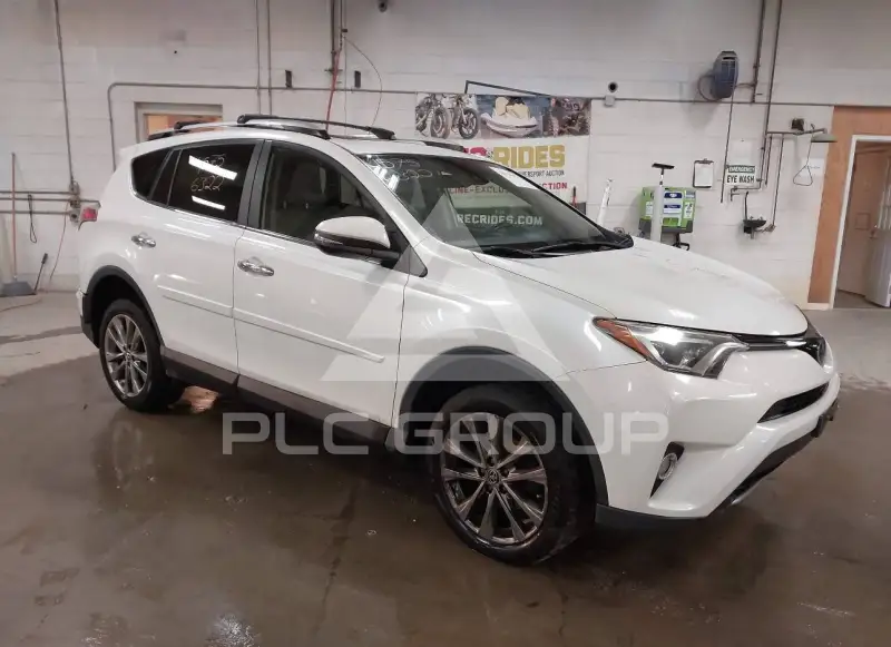 2018 Toyota RAV4 фото