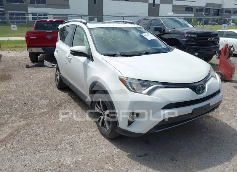 2018 Toyota RAV4 photo