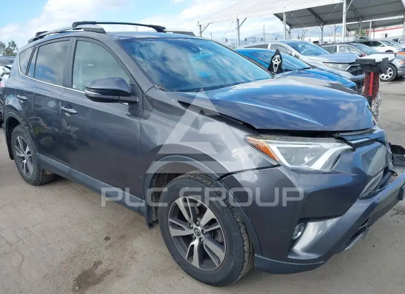 2018 Toyota RAV4 фото