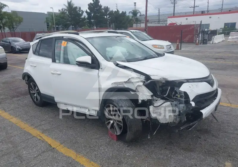 2018 Toyota RAV4 фото