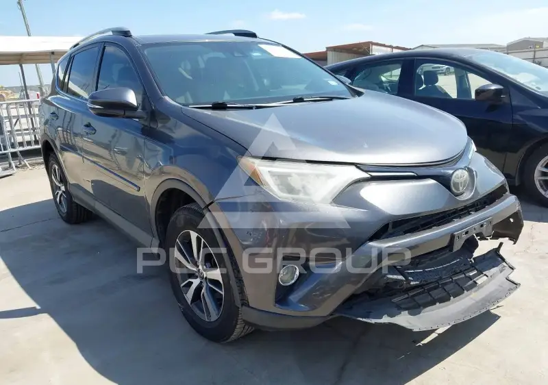2018 Toyota RAV4 photo