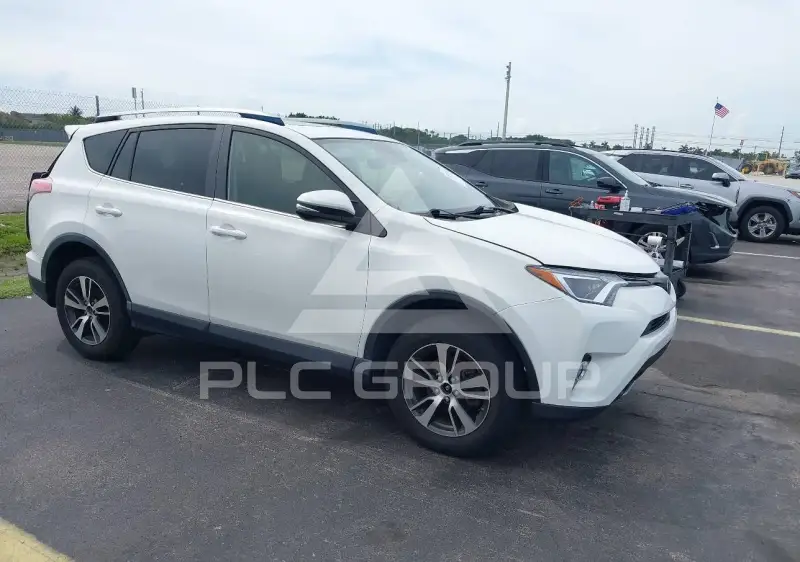 2018 Toyota RAV4 фото