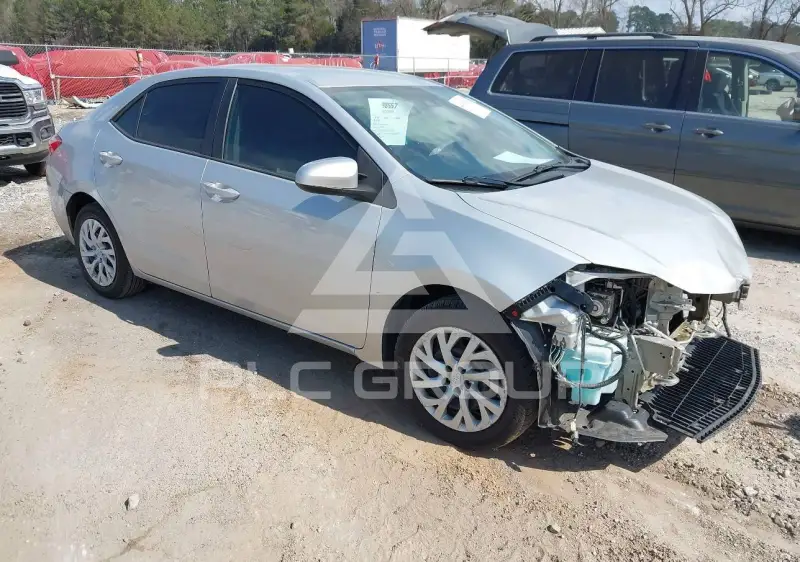 2018 Toyota COROLLA фото