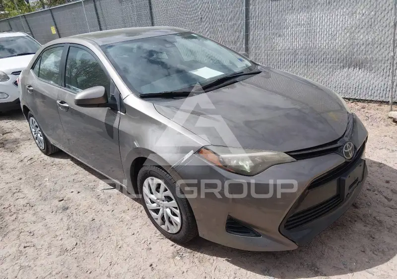 2018 Toyota COROLLA фото