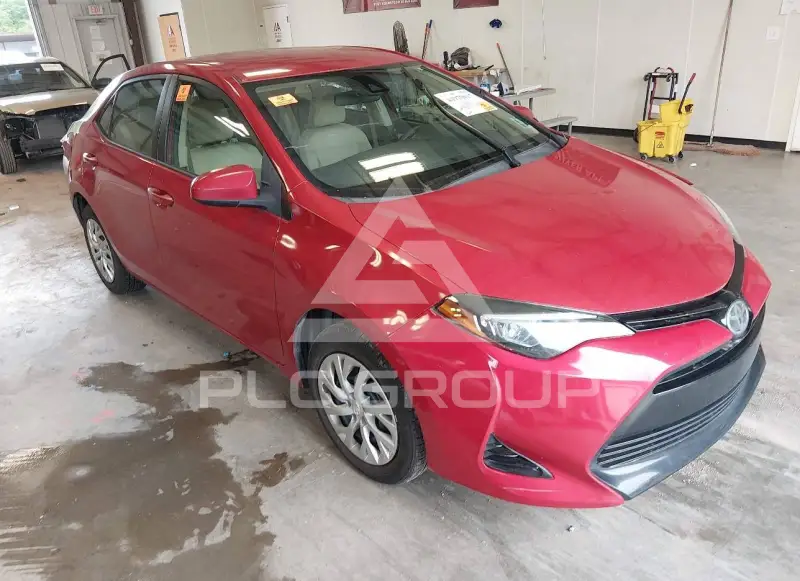 2018 Toyota COROLLA фото