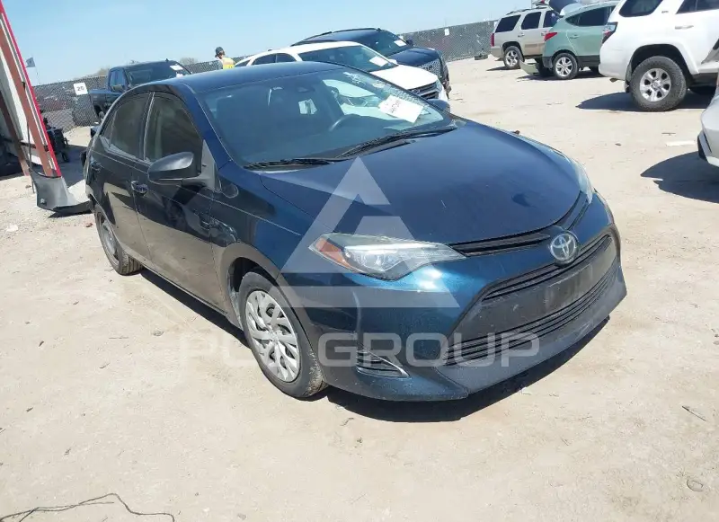 2018 Toyota COROLLA фото