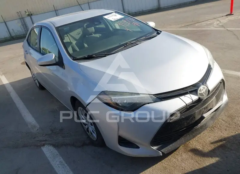 2018 Toyota COROLLA фото