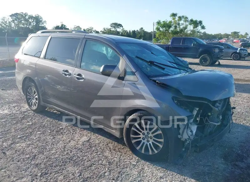 2018 Toyota SIENNA photo