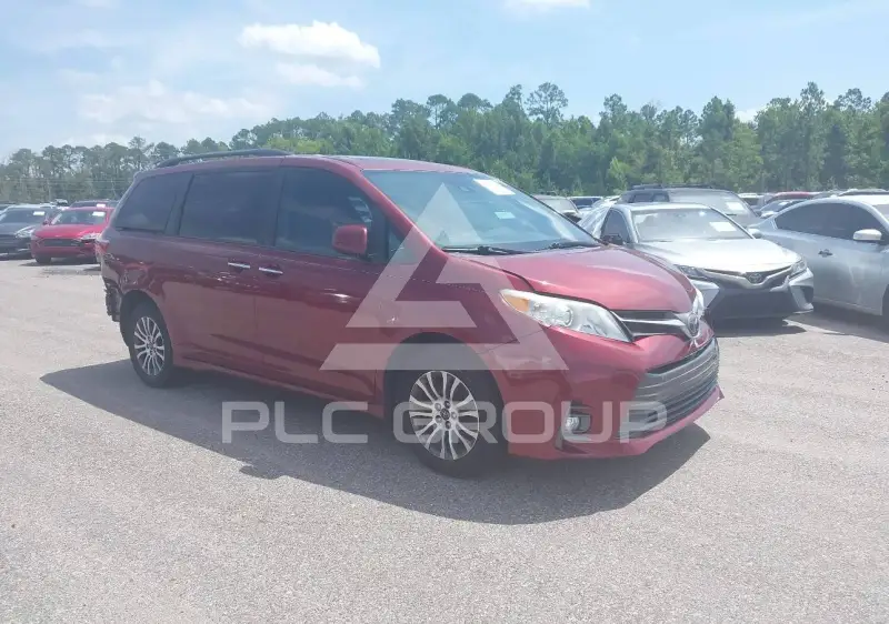2018 Toyota SIENNA photo