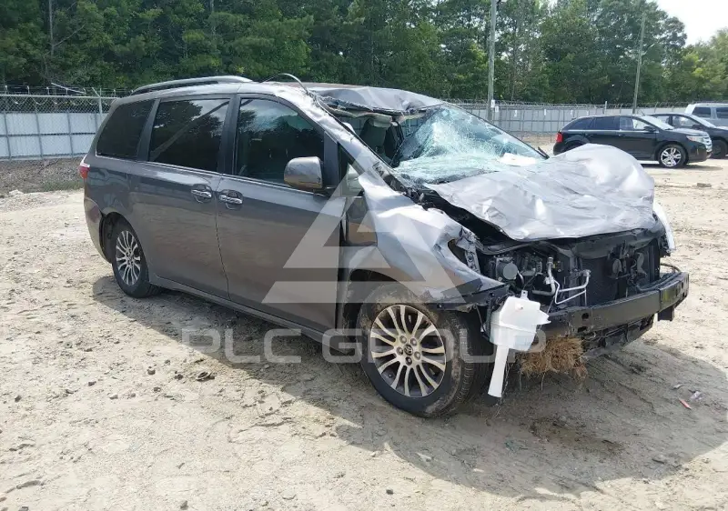 2018 Toyota SIENNA фото
