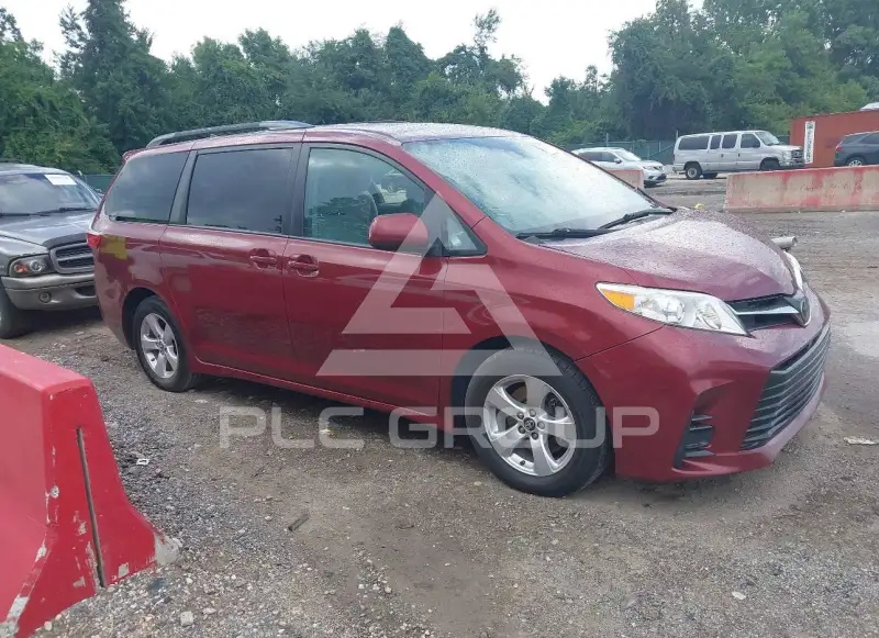 2018 Toyota SIENNA фото