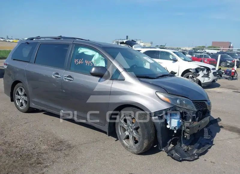 2018 Toyota SIENNA photo