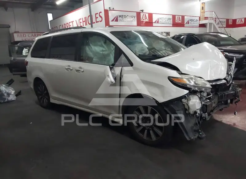 2018 Toyota SIENNA фото
