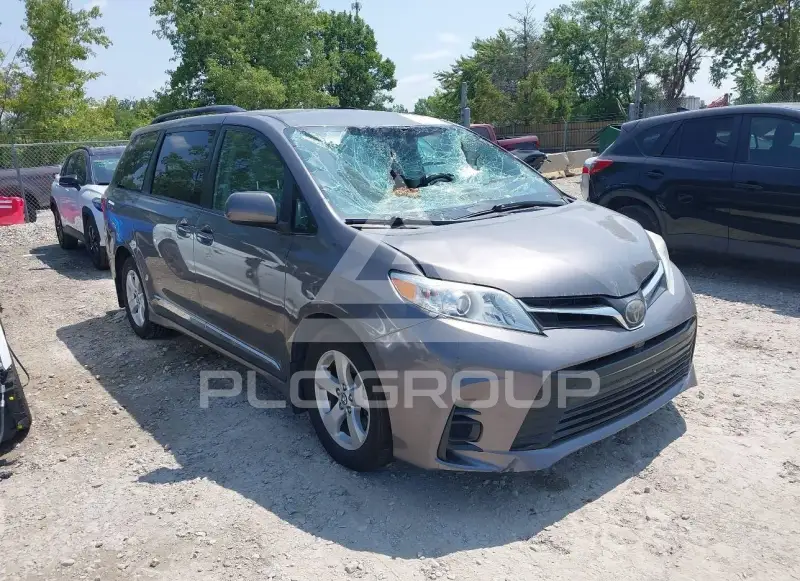 2018 Toyota SIENNA фото