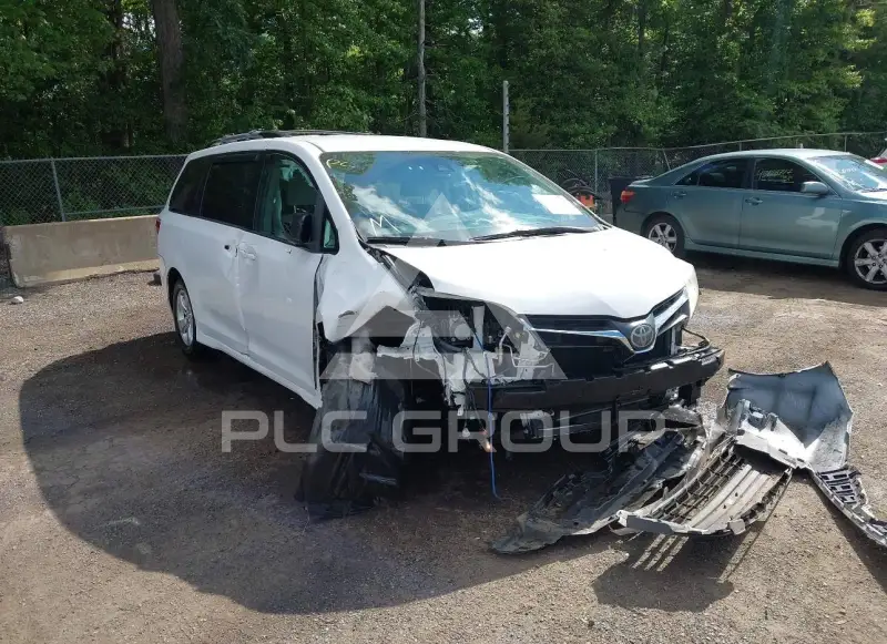 2018 Toyota SIENNA photo