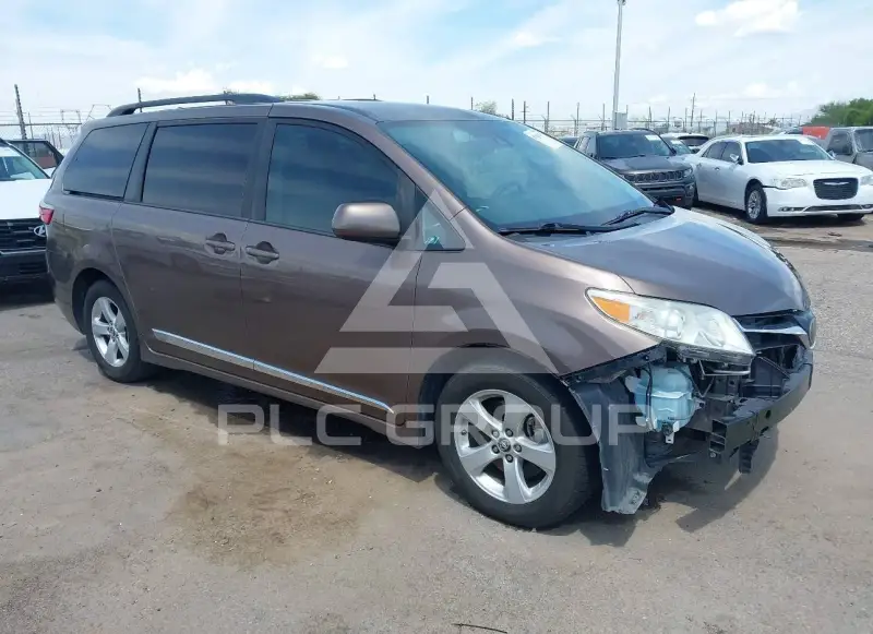 2018 Toyota SIENNA фото