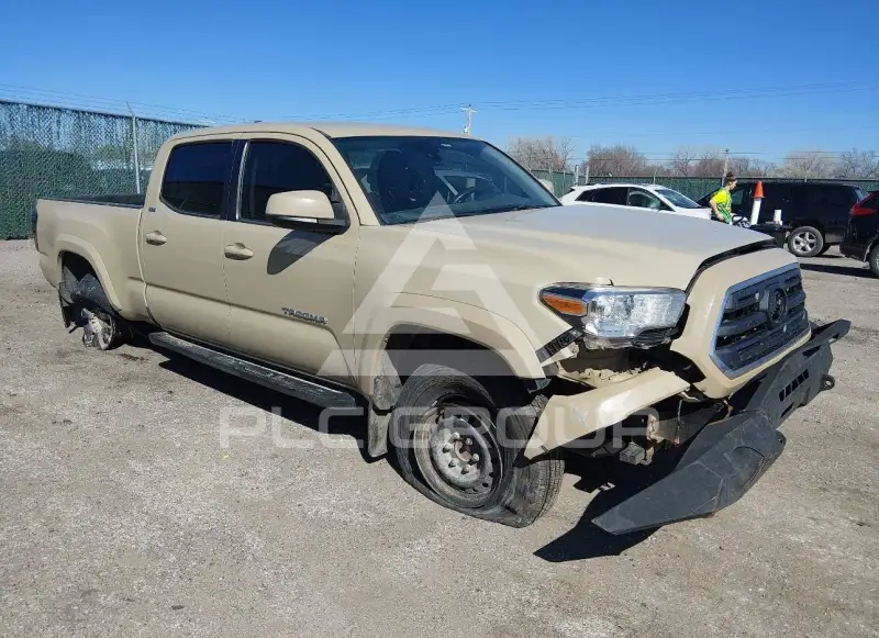 2018 Toyota TACOMA photo