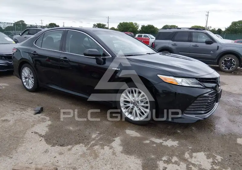 2018 Toyota CAMRY фото