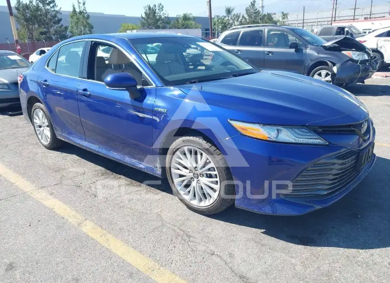 2018 Toyota CAMRY фото
