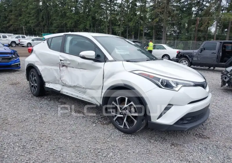 2018 Toyota C-HR photo