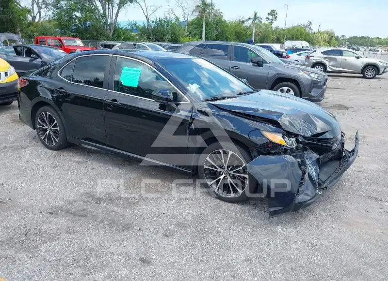 2018 Toyota CAMRY фото