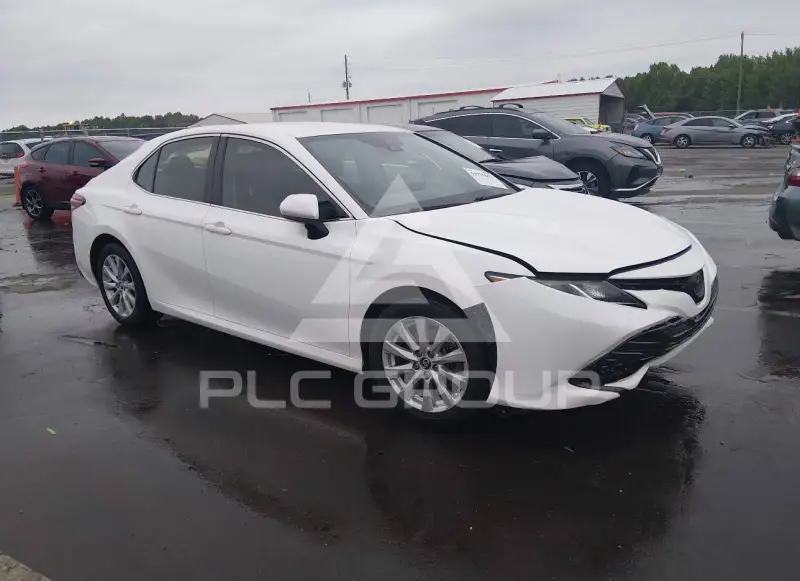 2018 Toyota CAMRY фото