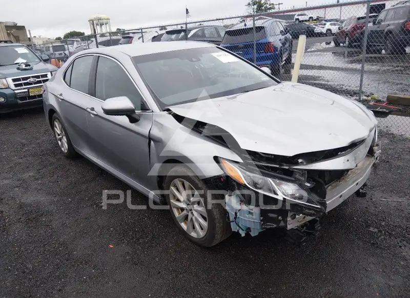 2018 Toyota CAMRY фото