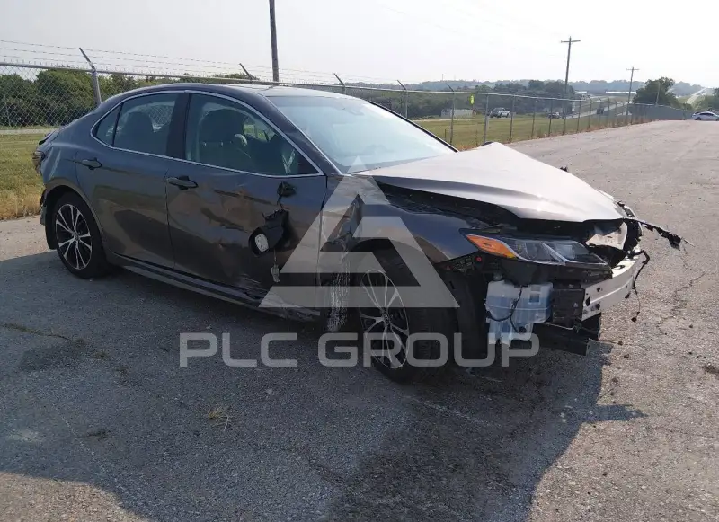 2018 Toyota CAMRY фото