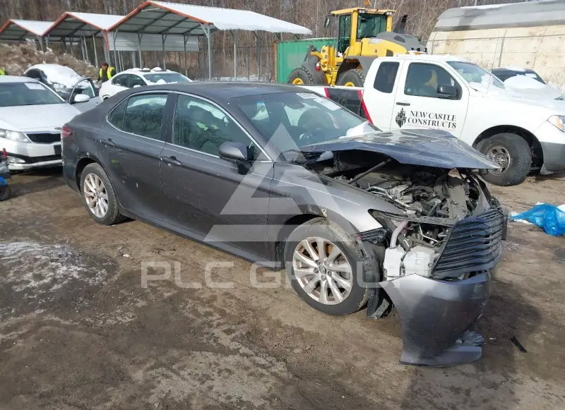 2018 Toyota CAMRY фото