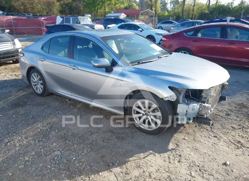 2018 Toyota CAMRY фото
