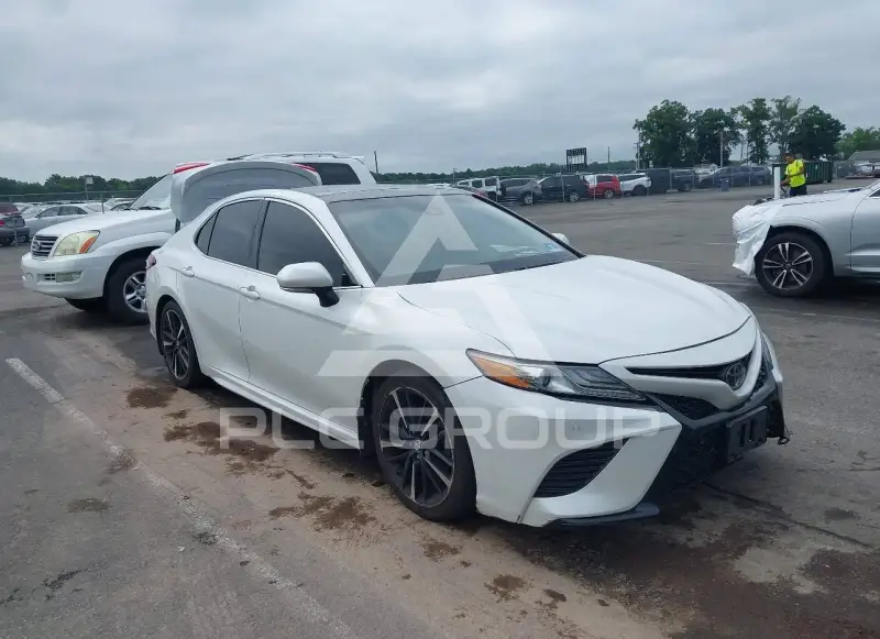 2018 Toyota CAMRY photo