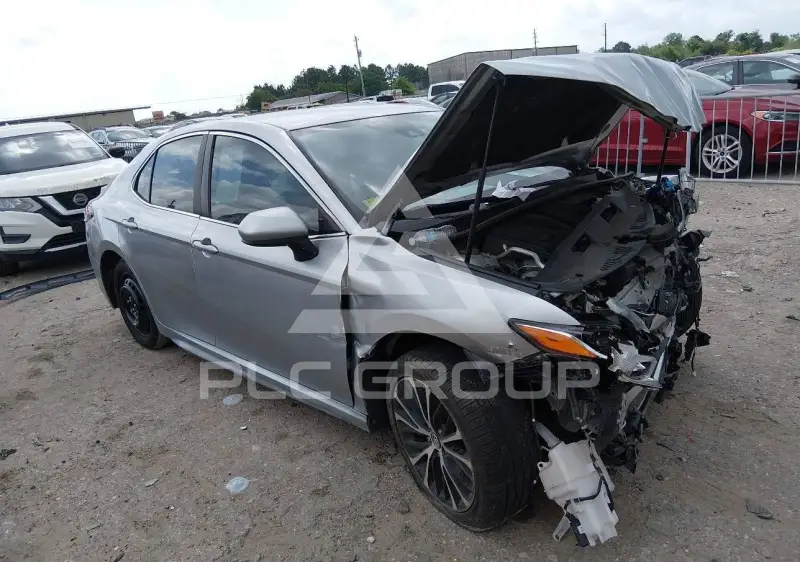 2018 Toyota CAMRY фото