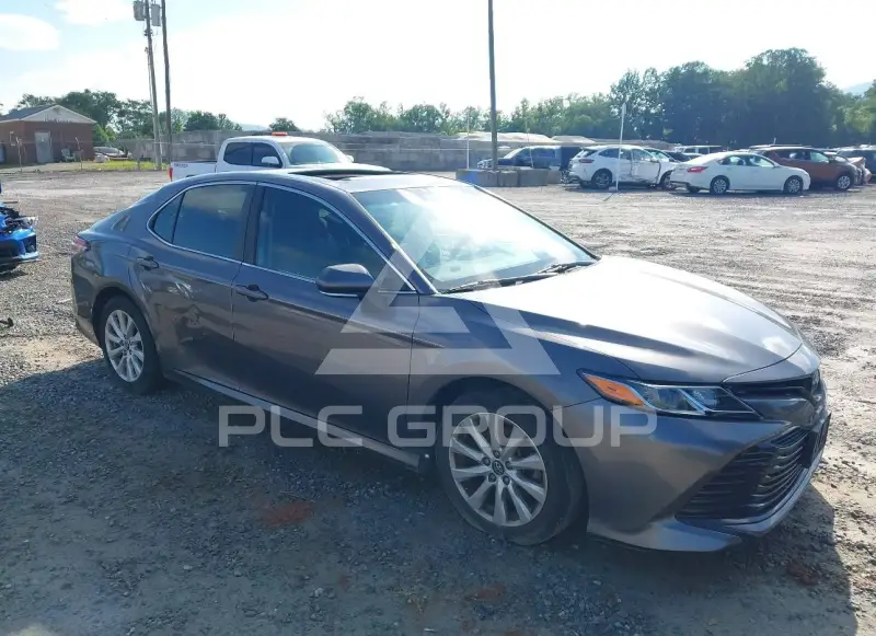 2018 Toyota CAMRY фото