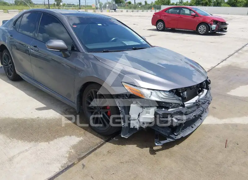 2018 Toyota CAMRY фото
